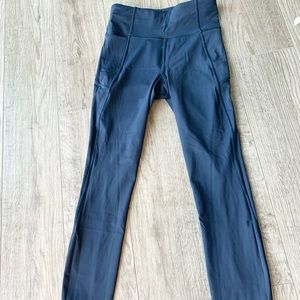 Lululemon leggings 25” with pockets